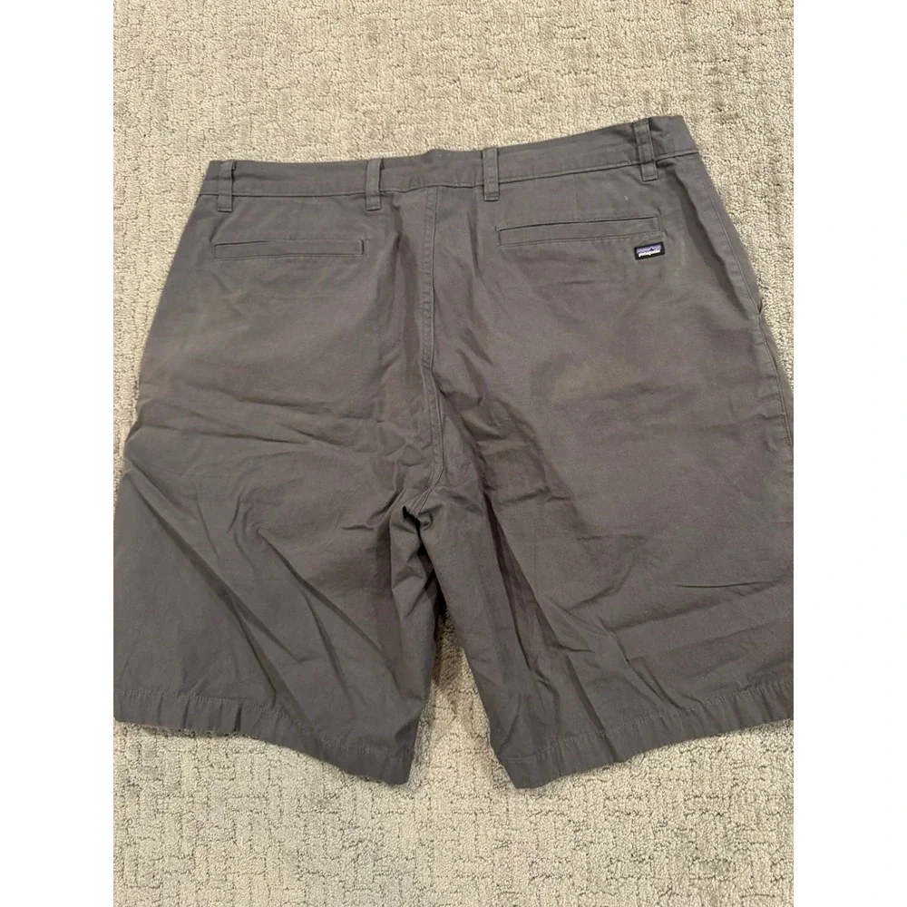 Patagonia 38 Gray Shorts (J1)